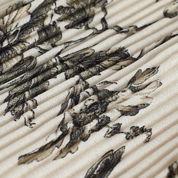 NWT Express 2pc. Set - Picture 4 of 4